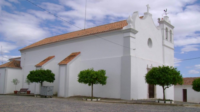 Reposição da freguesia de Santo Amador continua num “impasse